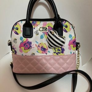Betsy Johnson Luv Betsy bee, flower pattern purse